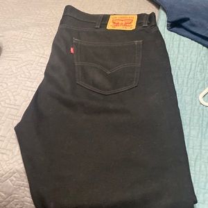 Black 505 Levi’s never worn w42 and length 32